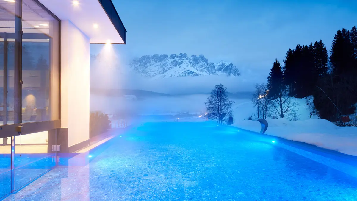 Hotel Der Bar Ellmau Infinity Pool (1)