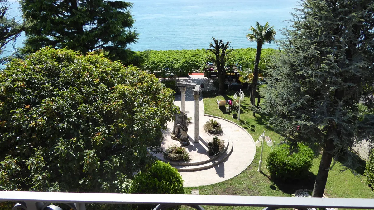 Hotel Catullo Sirmione Gardens Balcony Lake