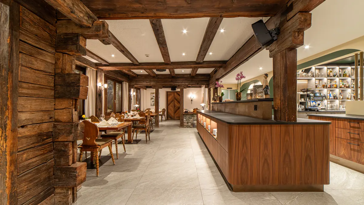 Hotel Allalin Saas Fee Restaurant Copyright Puzzlemedia.Ch 5