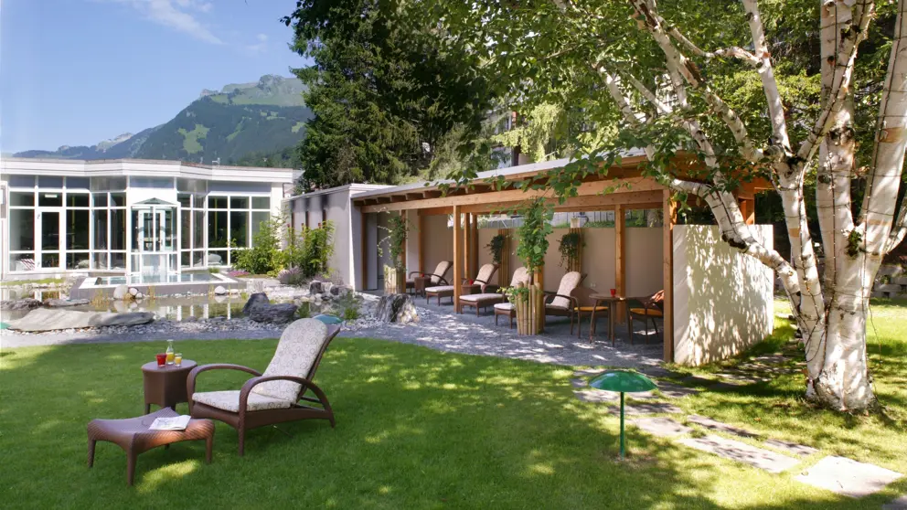 Hotel Belvedere Grindelwald Outdoor Spa Area [5]