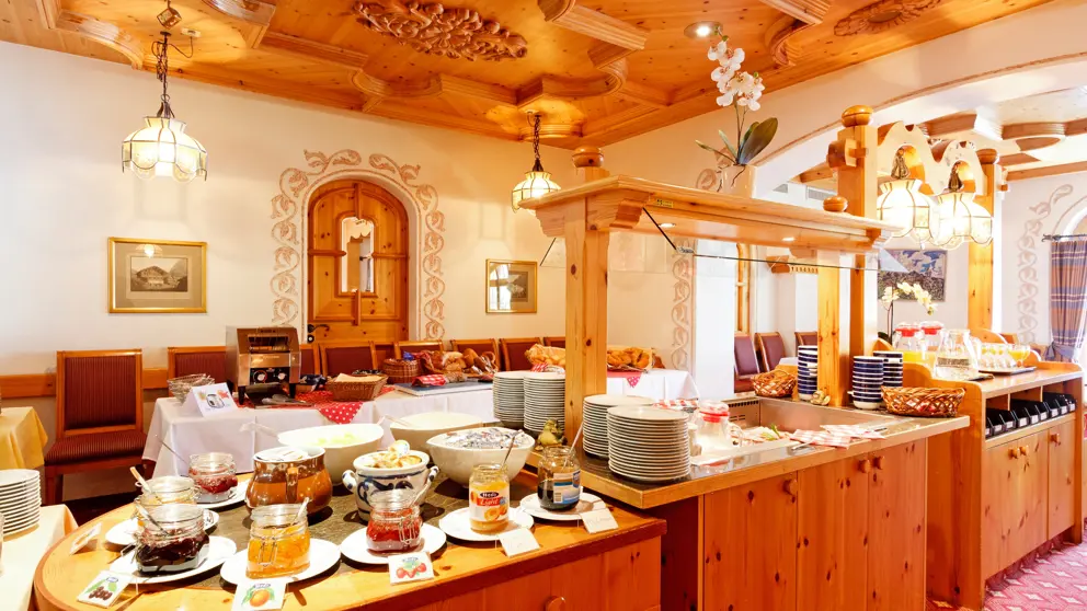 Hotel Derby Swiss Quality Grindelwald Breakfast Buffet [8]