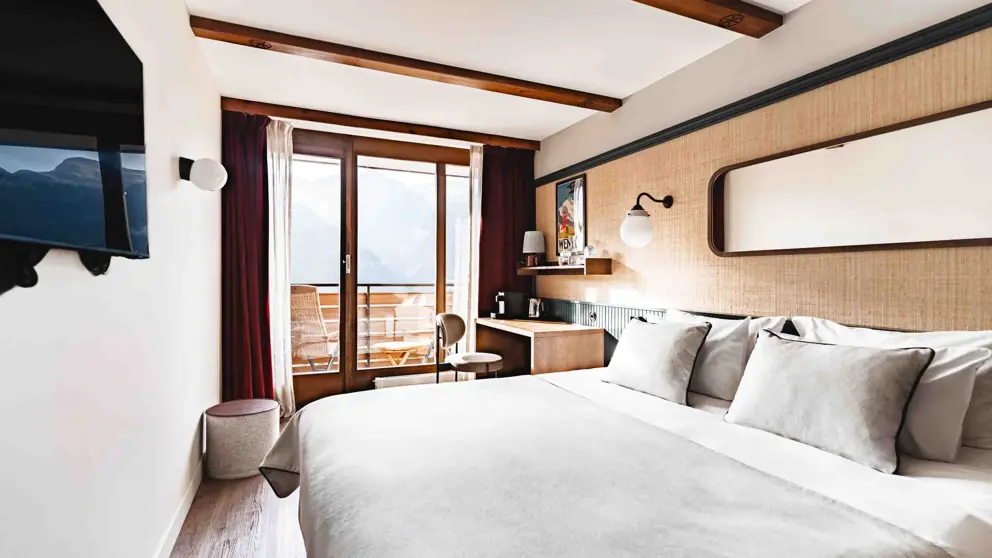 Braunbär Hotel Spa Wengen Classic Bedroom 2 [8]