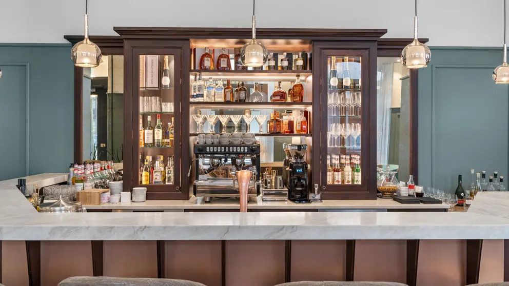 Hotel Waldstätterhof Bar [5]