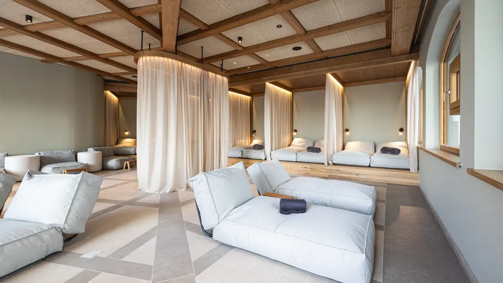 Hotel Neue Post Zell Am See Relaxation Room [6]
