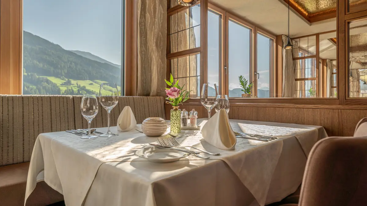 Mountain & Spa Resort Alpbacherhof restaurant © Alpbacherhof Johannes Brunner