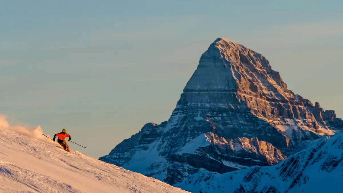 Enless Offpiste Skiing ©ReubenKrabbe