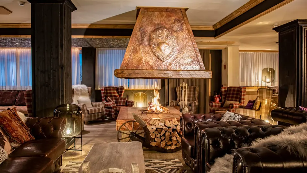 Inghams Italy Dolomites Arabba Hotel Grifone Lounge 3 [4]