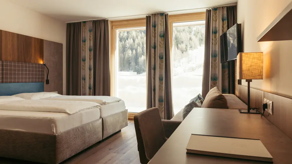 Hotel Nassereinerhof St Anton Example Superior Double Room Copyright Daniel Zangerl [7]