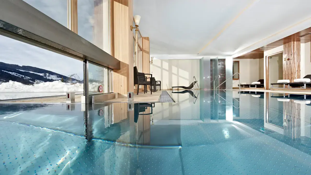 Hotel Alpacherhof Alpbach Swimming Pool 1
