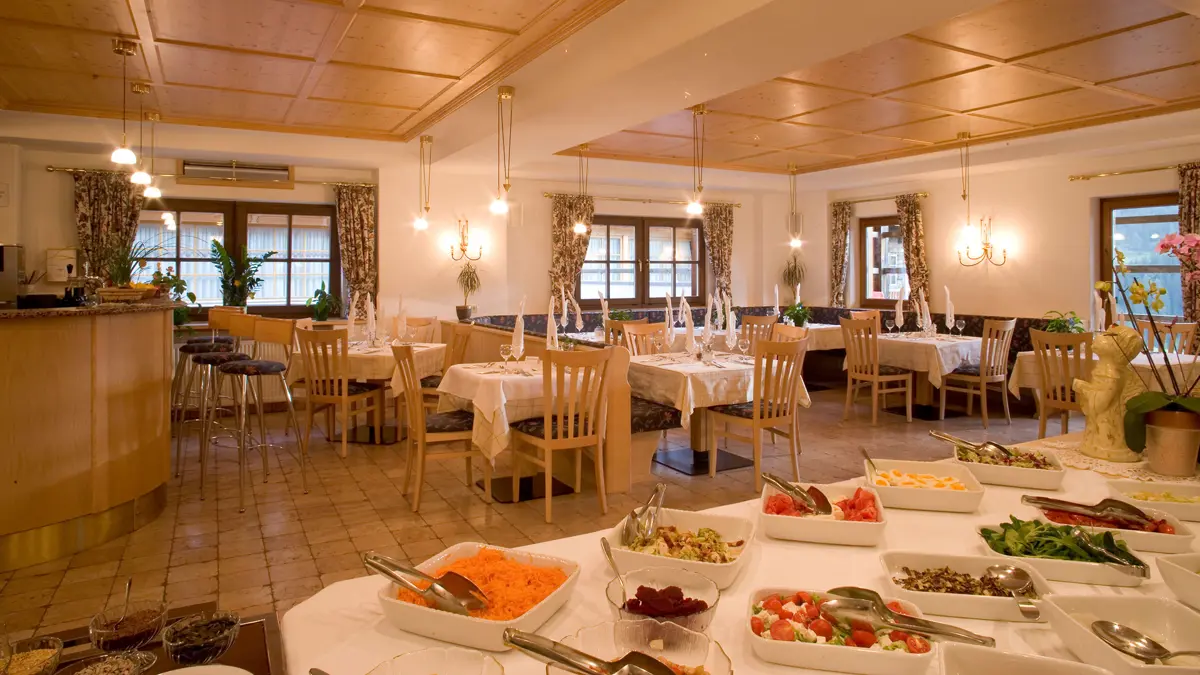Pension Angelo Corvara Dolomites Restaurant