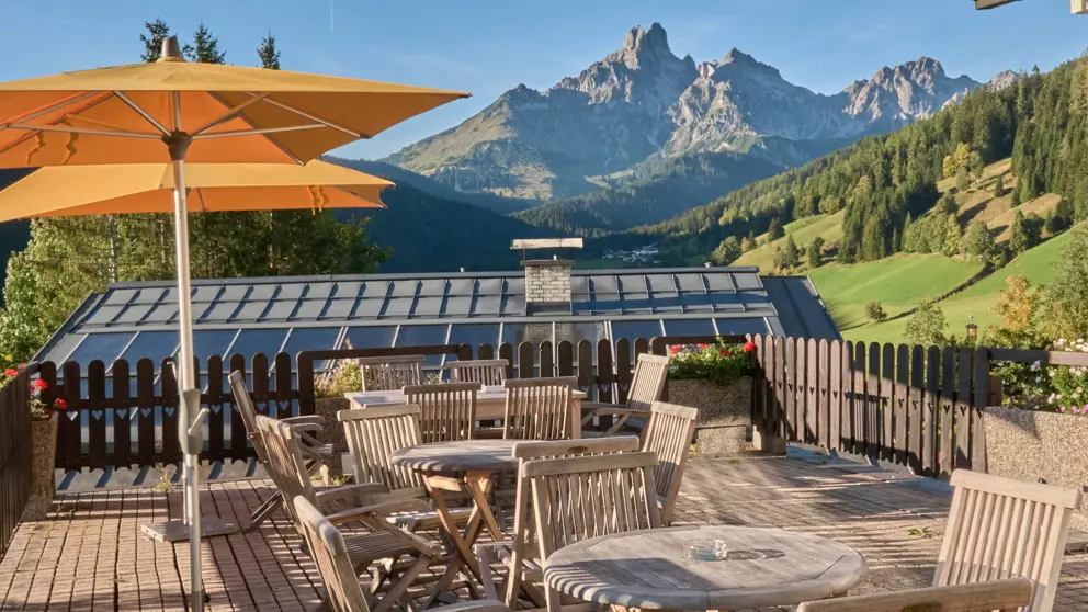 Hotel Alpenkrone Filzmoos Terrace [3]