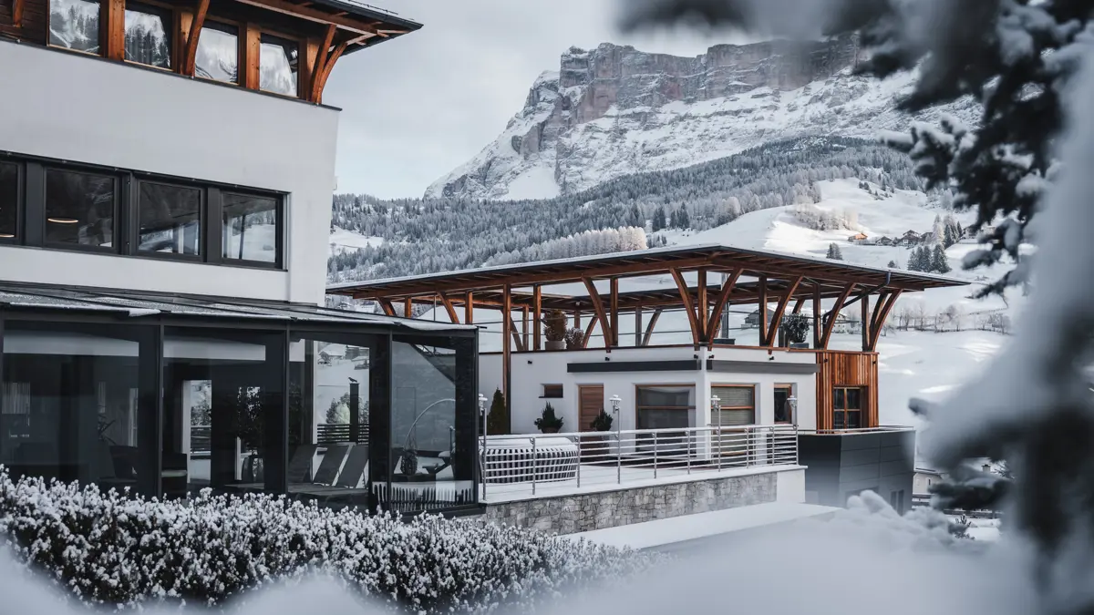 Soleil Alpine Lifestyle Hotel La Villa Italy Exterior with mountain views 