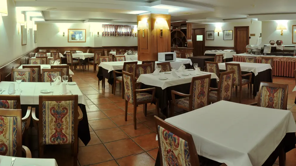 Hotel Xalet Verdu Arinsal Restaurant [6]
