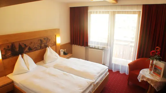 Standard Austrian twin