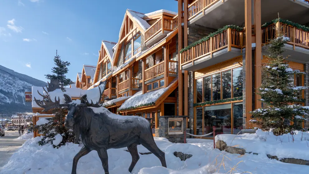 Moose Hotel Suites Banff Exterior [8]