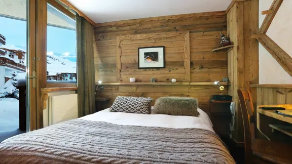 Double 'Cocoon' Veranda Bedroom