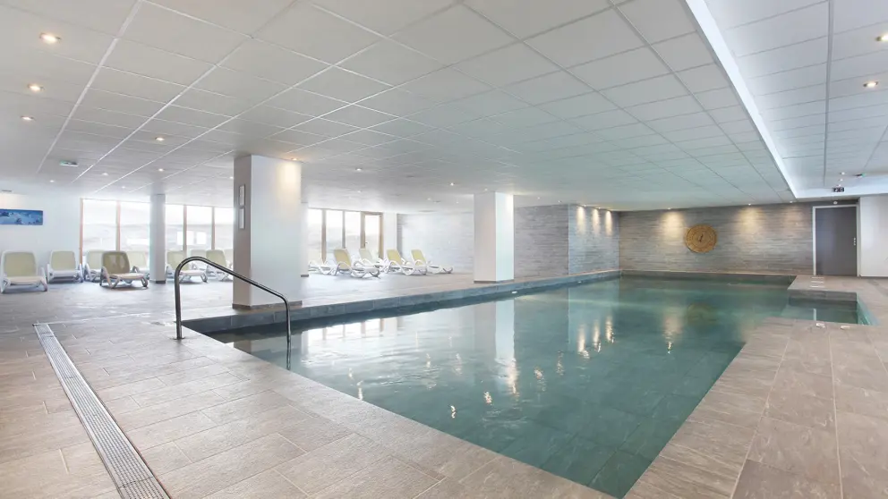 Front De Neige Apartments La Plagne Pool [7]