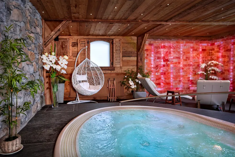 Residence Neige Et Roc Samoens Indoor Swimming Pool 2 [4]