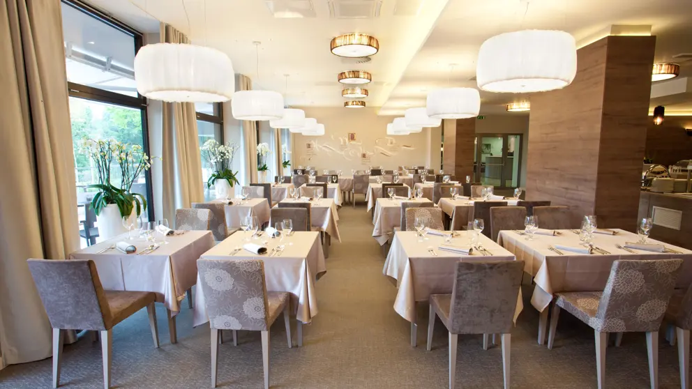 Hotel Astoria Lake Bled Restaurant [5]