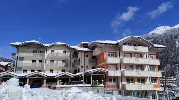 Inghams Italy Madonna Di Campiglio Hotel Ideal Exterior