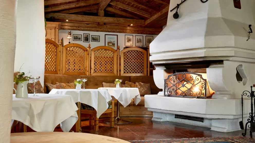 Hotel Romantik Zell Am See Fireplace [9]
