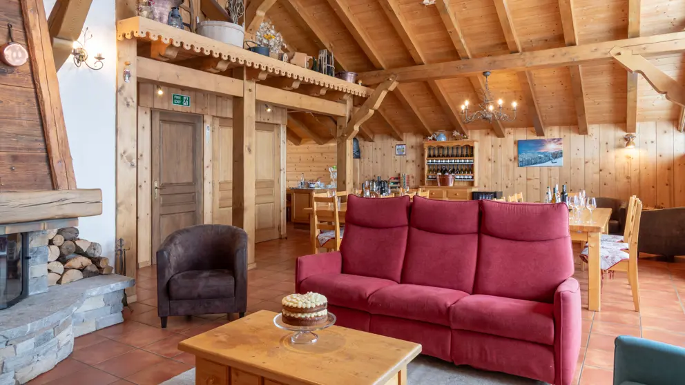 Chalet_Marie_Avoriaz_Living_Room_Dining_Area [4]