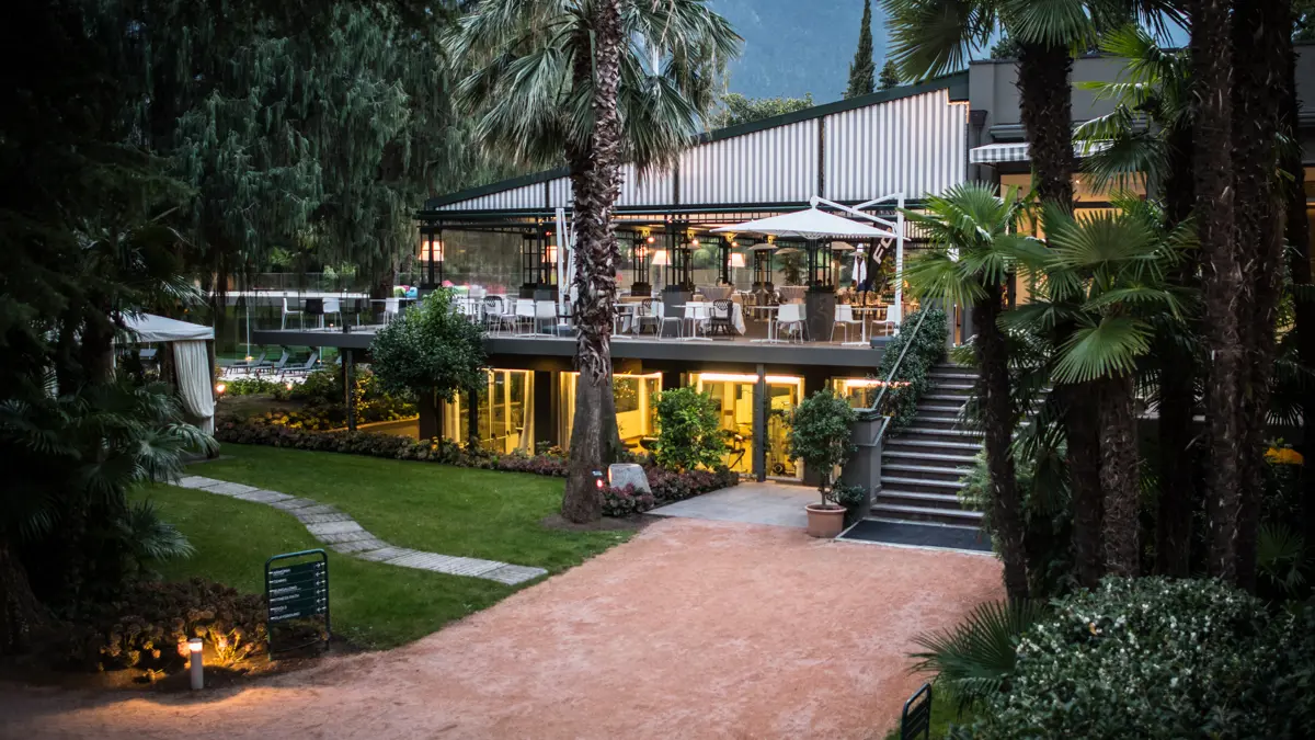 Du Lac Et Du Parc Hotel Riva Del Garda Restaurant Terrace