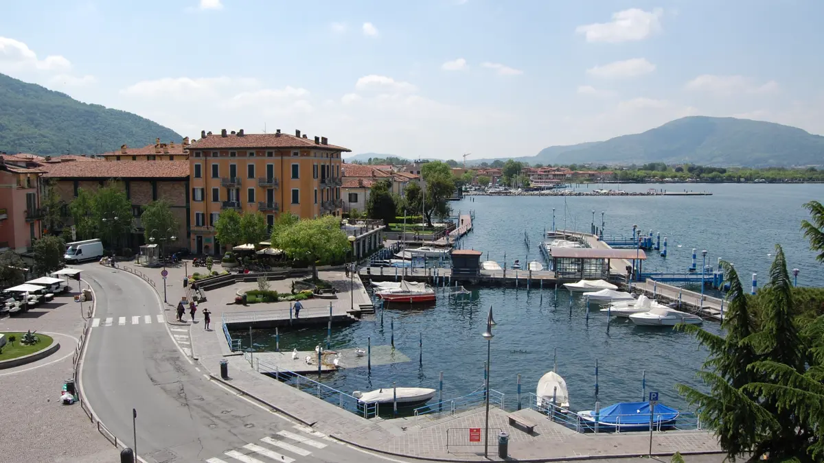 Hotel Ambra Lake Iseo Harbour View