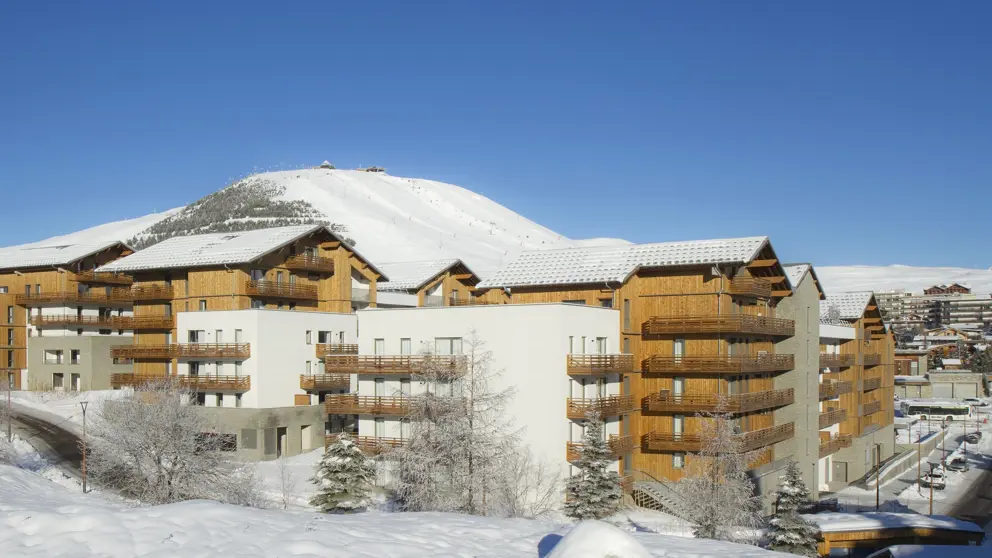 L'eclose Apart Hotel Alpe D'huez Exterior 2