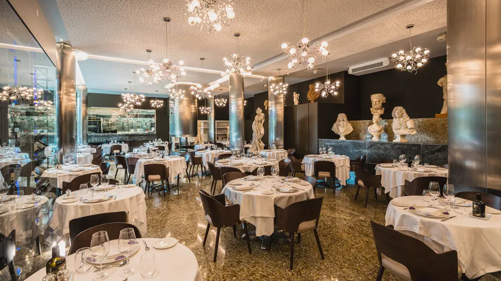 Princesa Parc Excellence Arisnal Louis XV Restaurant (1) [1]