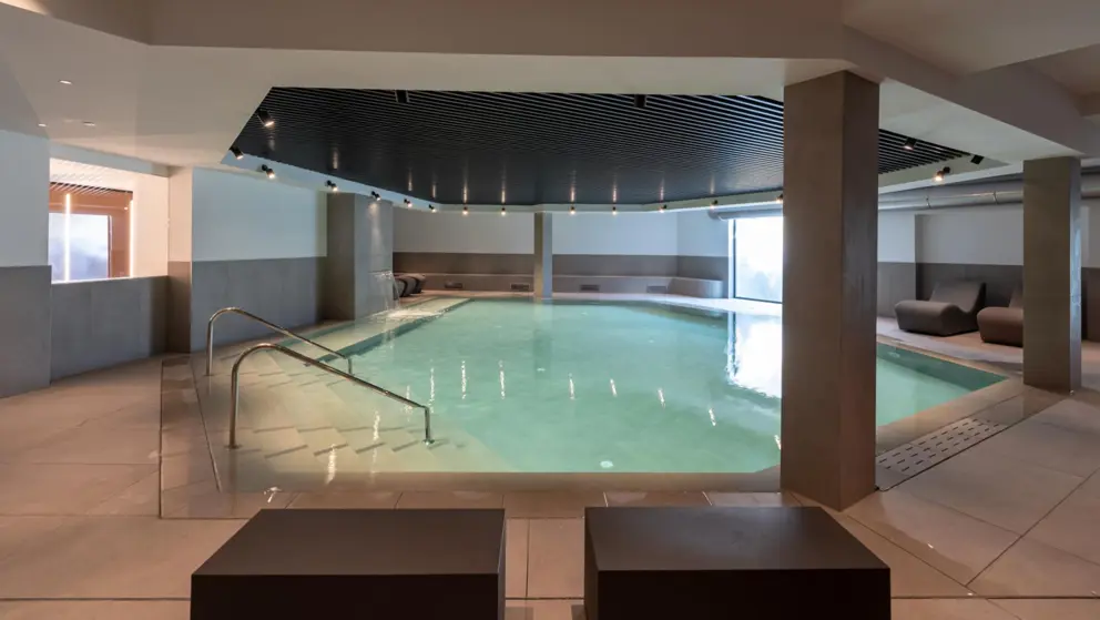 Hotel Royal Village Limone Lake Garda Indoor Pool [1]