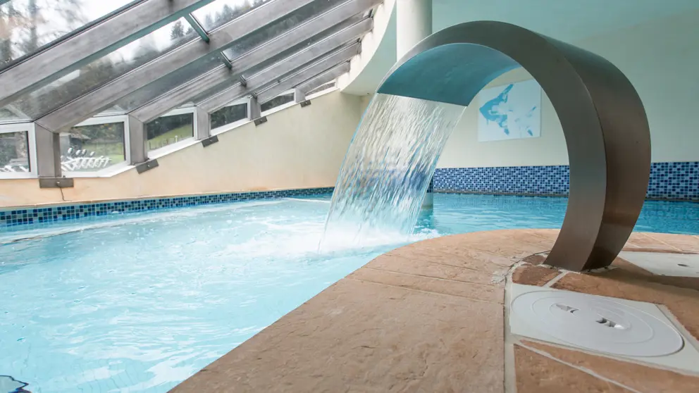 Hotel Le Cret Morzine Indoor Pool 2 [1]