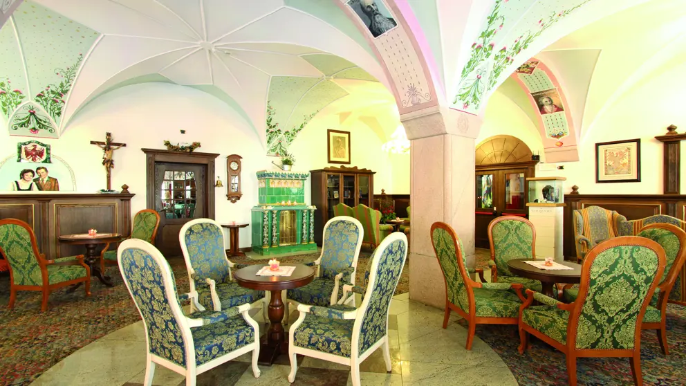 Inghams Italy Dolomites Canazei Hotel Dolomiti Lounge 2 [8]