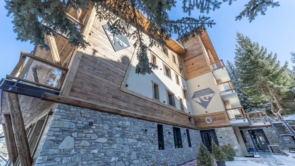 Inghams Italy Via Lattea Sauze D'oulx Hotel Avalanche Exterior (1) [5]