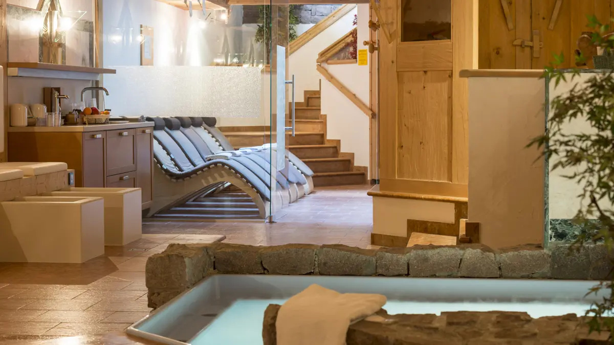 Hotel La Stua San Cassiano Italy (11)