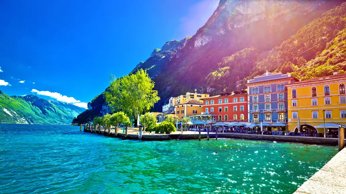 Rivs Lake Garda