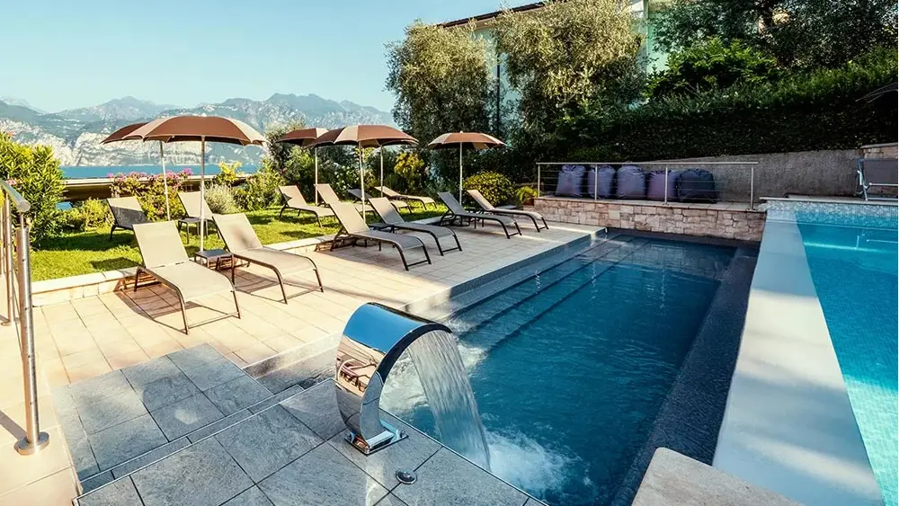 Hotel Antonella Malcesine Pool
