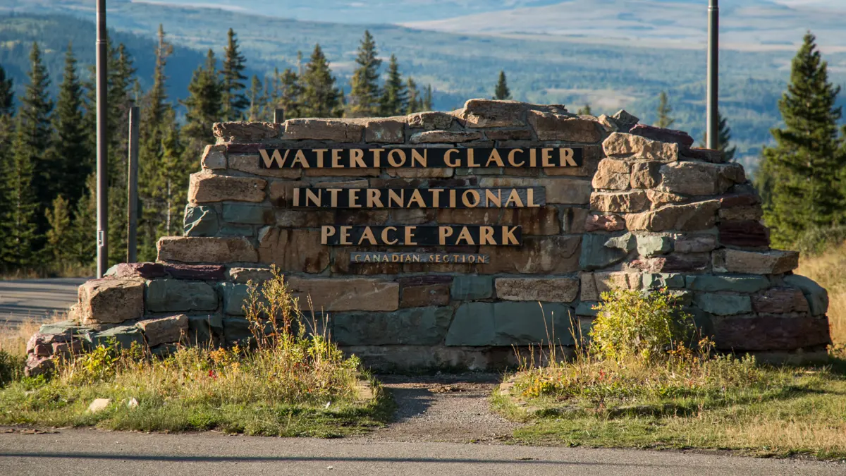 MK02249 Waterton Glacier International Peace Park 1