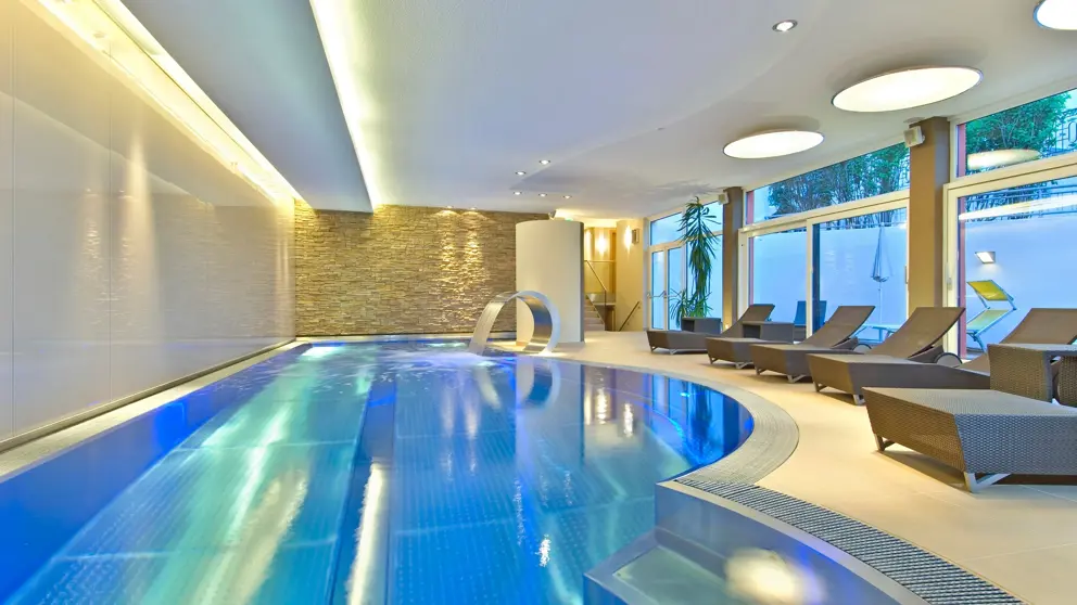 Aktivhotel Schweizerhof Kitzbuhel Indoor Pool [9]