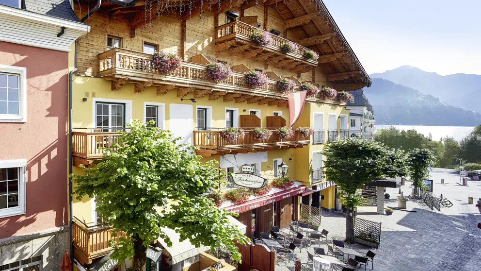 Hotel Fish Inn Zell Am See Exterior [1]