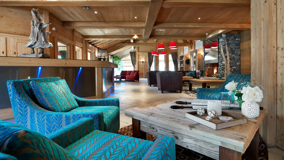 Residence La Reine Des Pres Samoens Reception Area [2]