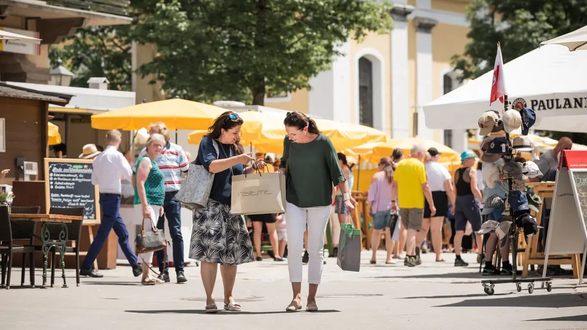 St Johann Shopping At The Weekly Market