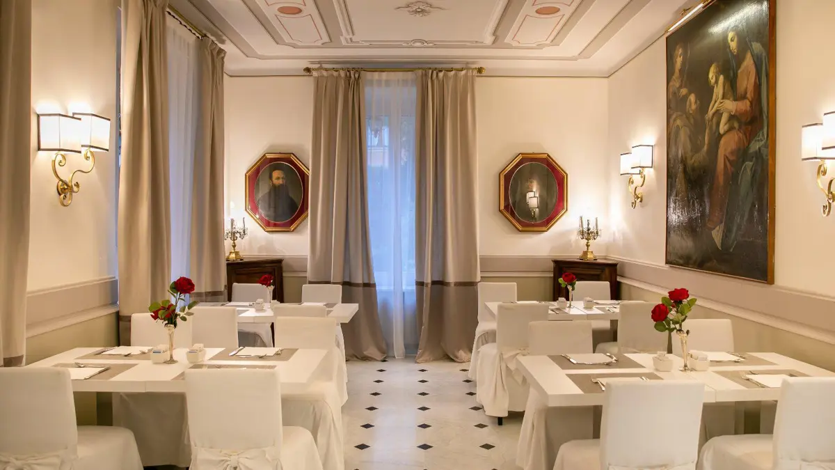Breakfast Room