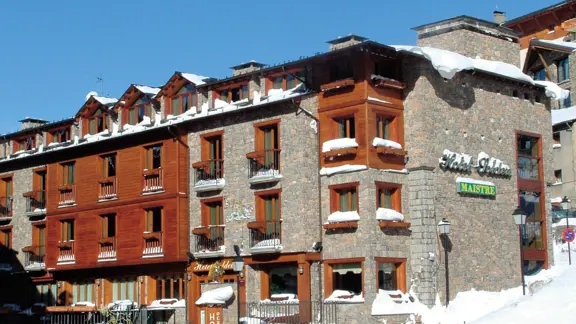 Soldeu Maistre Hotel Exterior (1)