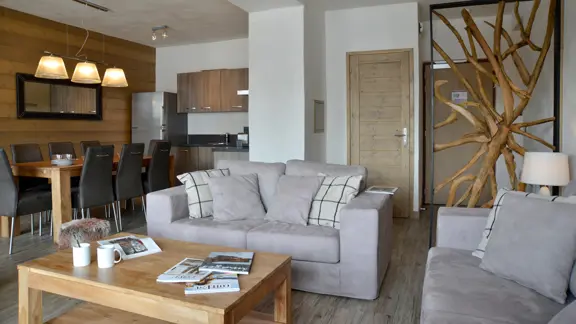 Six bedroom apartment