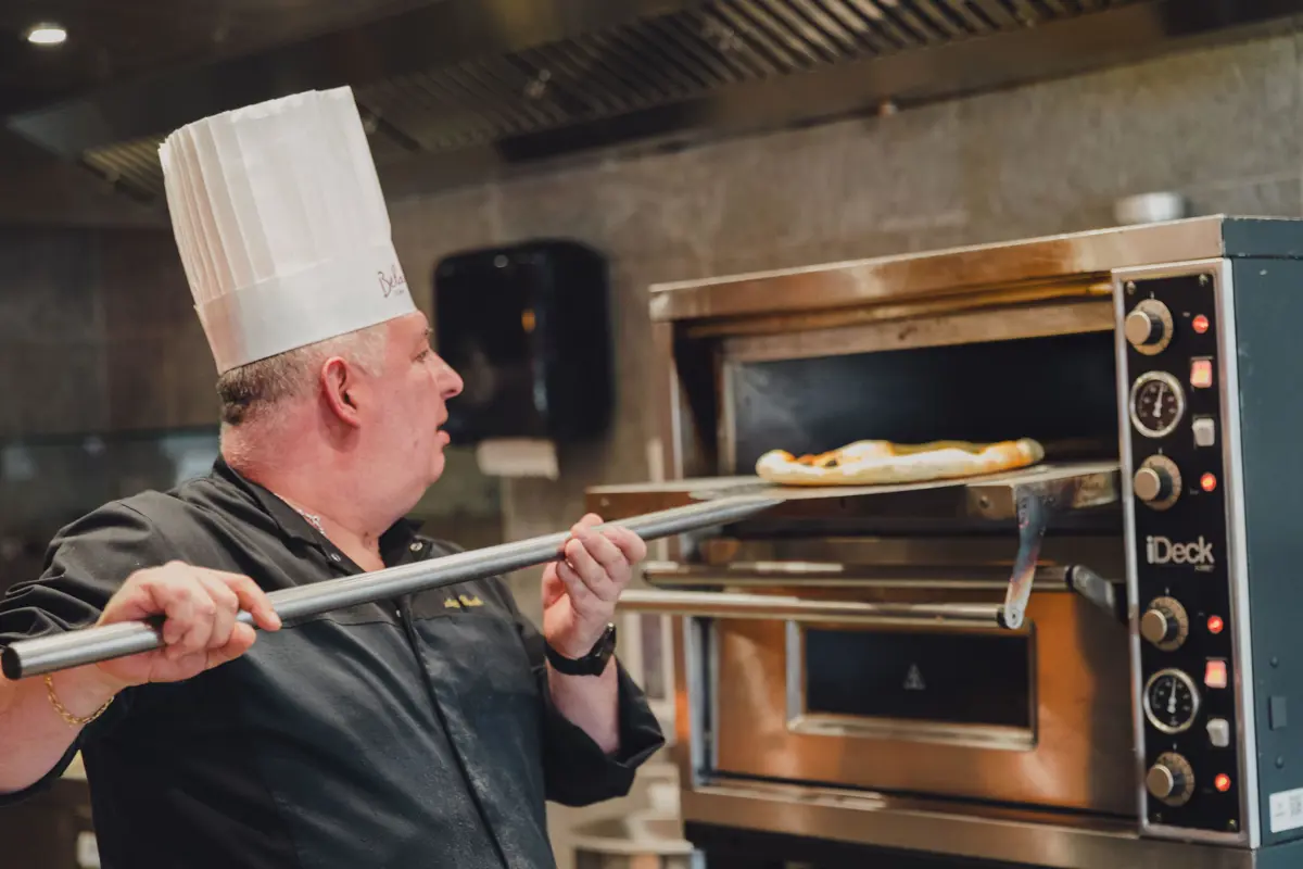 hotel panorama flaine - pizza oven