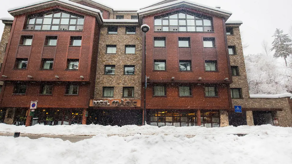 Hotel Magic Massana Arinsal Exterior [8]