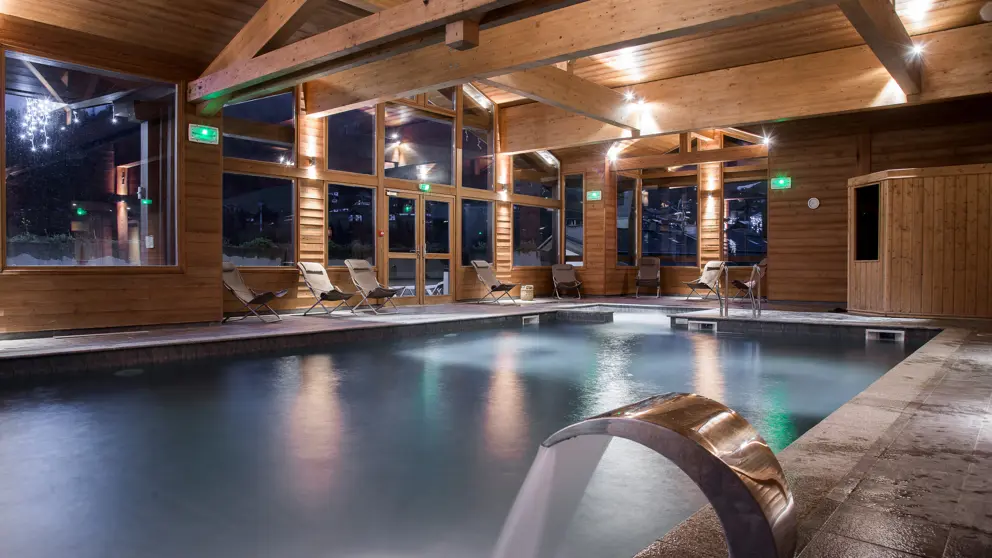 Residence Les Grandes Alpes La Clusaz Pool 5 [6]