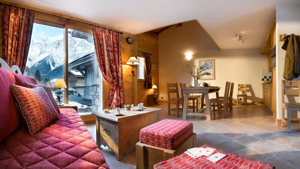 Le Hameau De Pierre Blanche Apartments Les Houches Chamonix Apartment Interior [5]