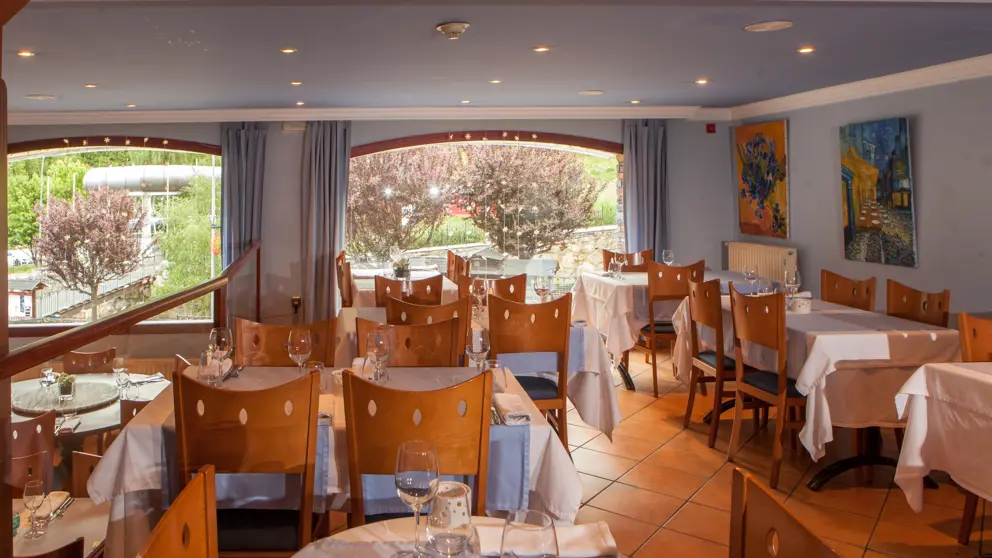 Hotel Montane Arinsal Restaurant [3]